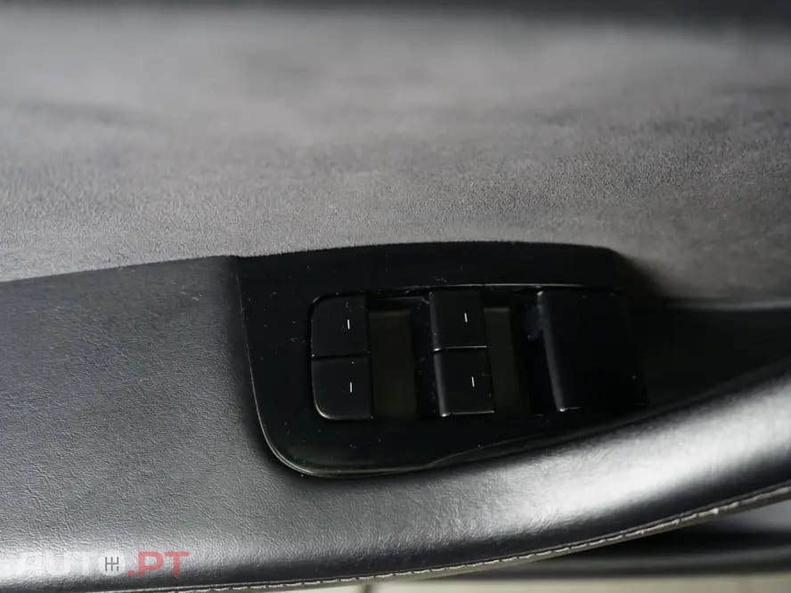 Tesla Model 3 Standard Range Plus RWD