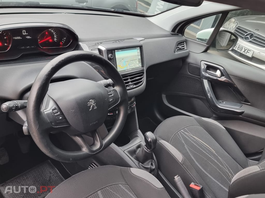 Peugeot 208 1.6 e-HDi Active