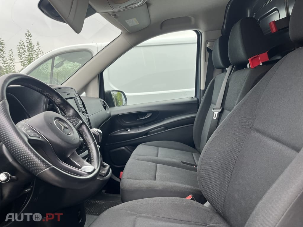 Mercedes-Benz Vito 116 CDi/32 8L Compacto Shuttle