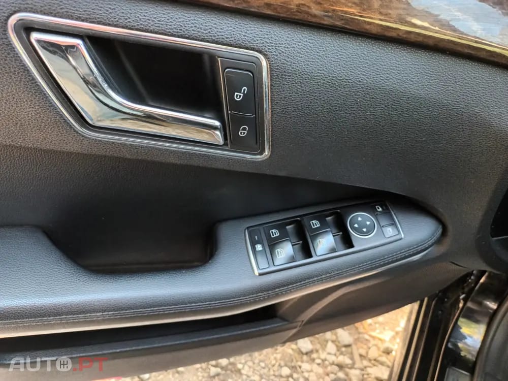 Mercedes-Benz E 200 BlueTEC Avantgarde Auto