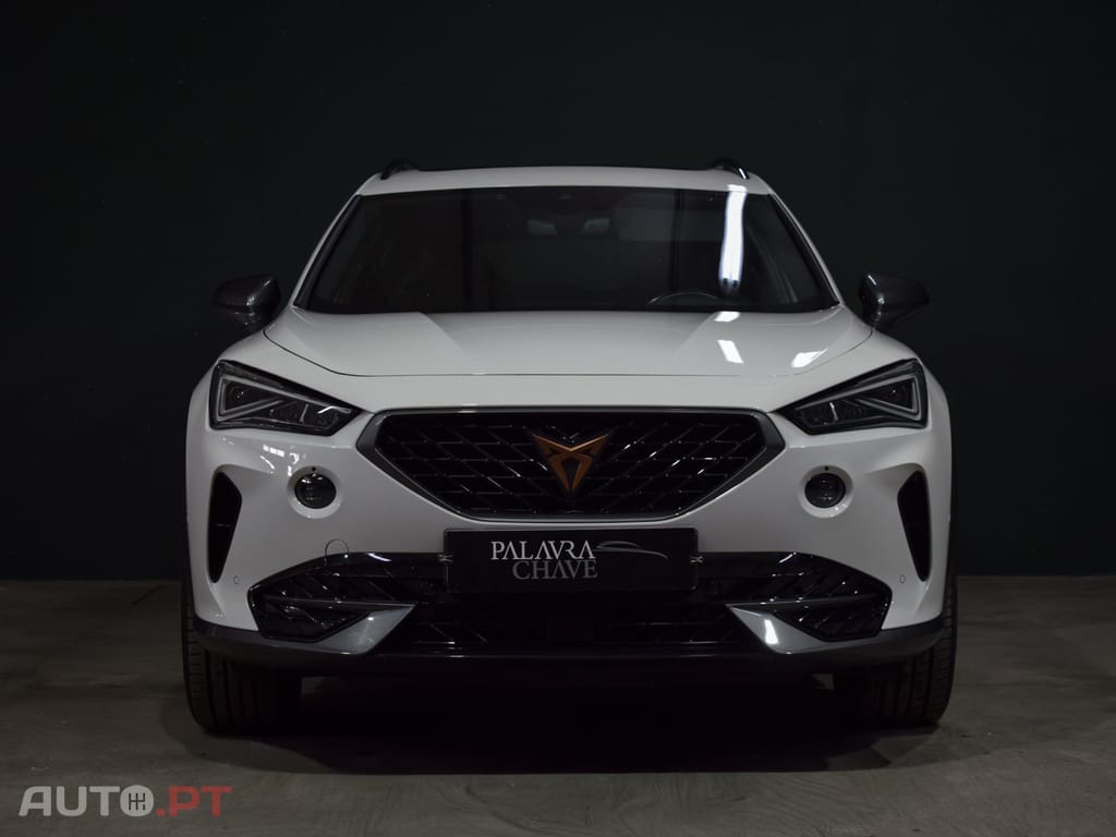 Cupra Formentor 1.4 Hybrid -Teto Panoramico e de abrir