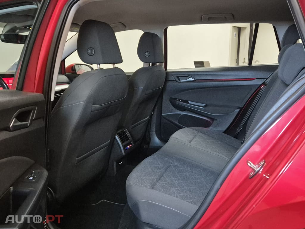 Volkswagen Golf Variant 1.5 TSI Life 