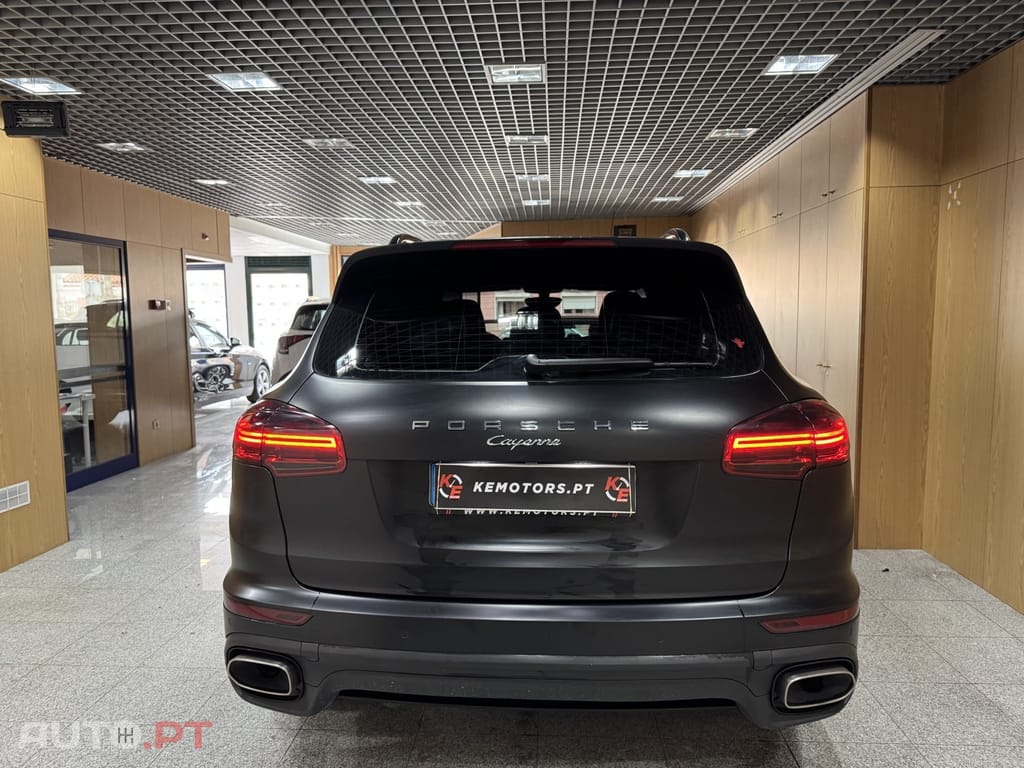Porsche Cayenne Platinum Edition