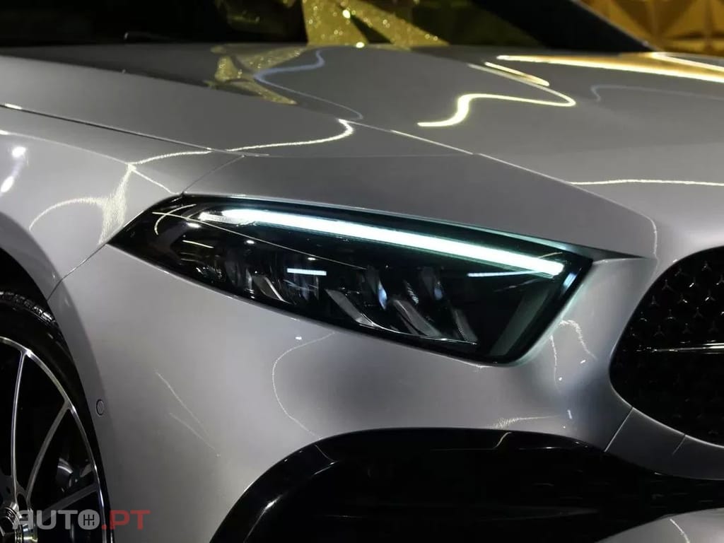 Mercedes-Benz A 250 e AMG Line