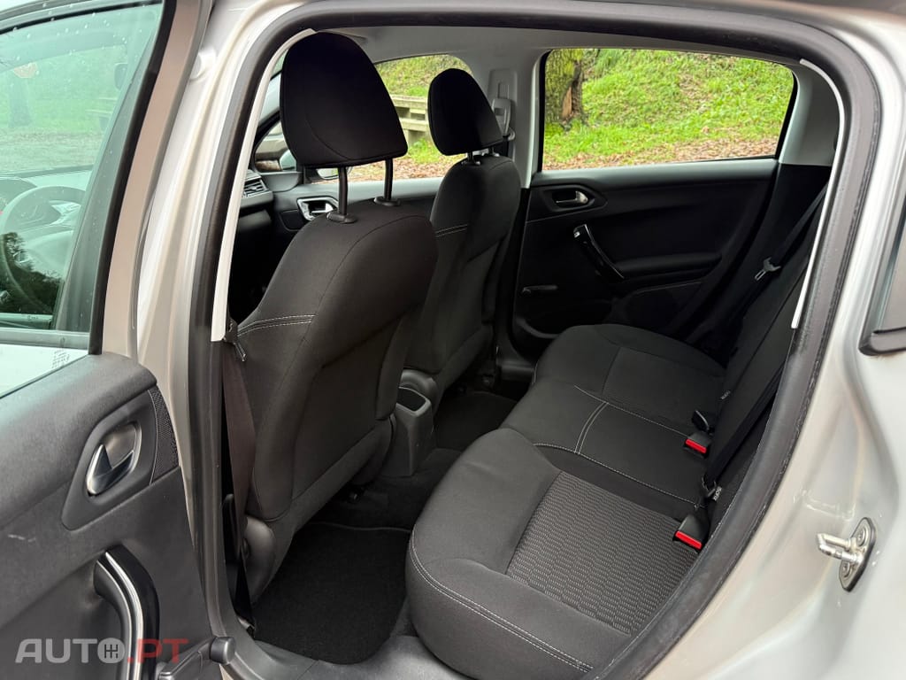 Peugeot 208 1.2 PureTech Active