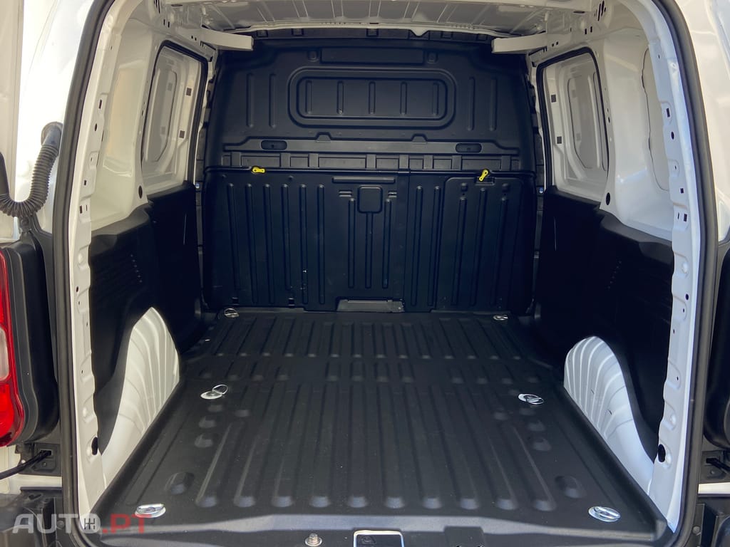 Citroen Berlingo 1.6 HDI 100 CV  CARPALY (dupla porta lateral)