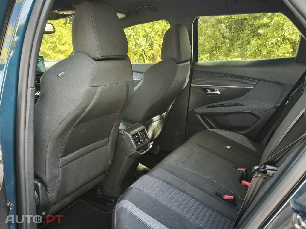 Peugeot 3008 1.6 Hybrid Allure Pack e-EAT8