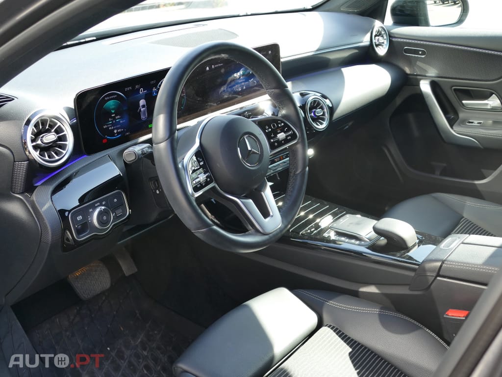 Mercedes-Benz A 250 e Progressive