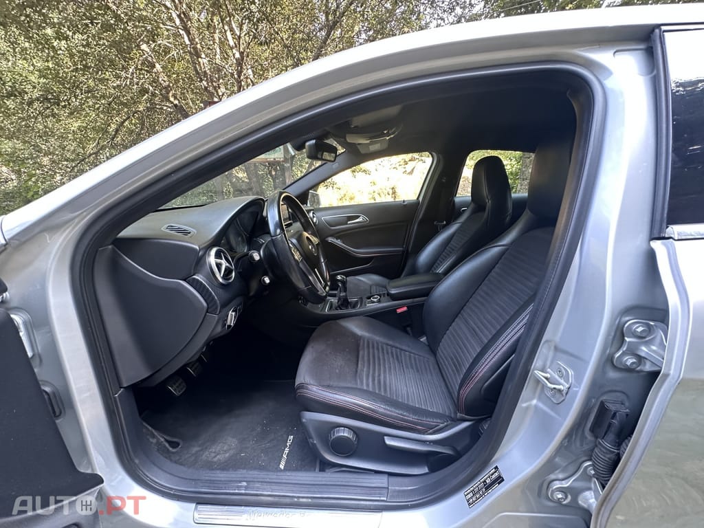 Mercedes-Benz A 180 d AMG Line