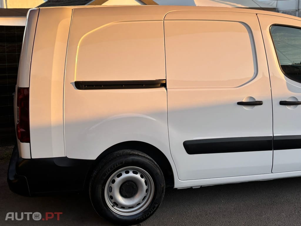 Peugeot Partner 1.6 BlueHDi L2 Premium 3L