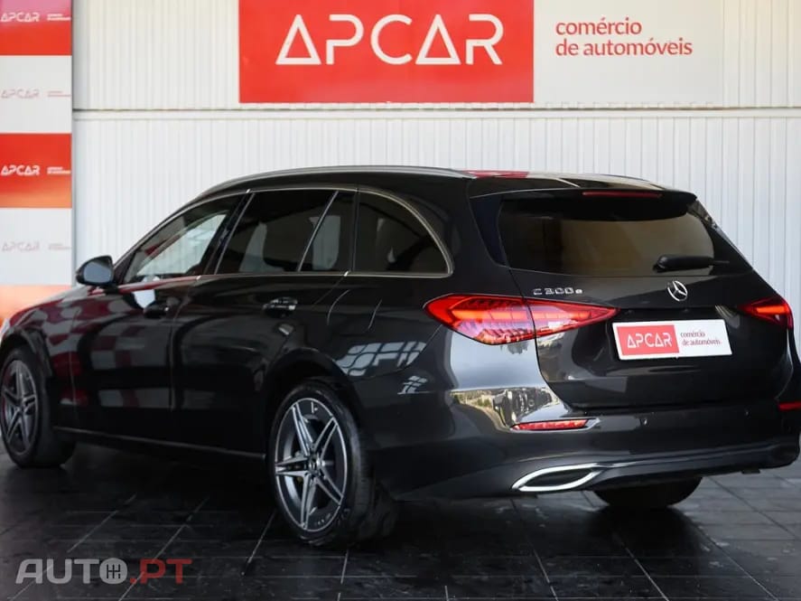 Mercedes-Benz C 300 e AMG Line