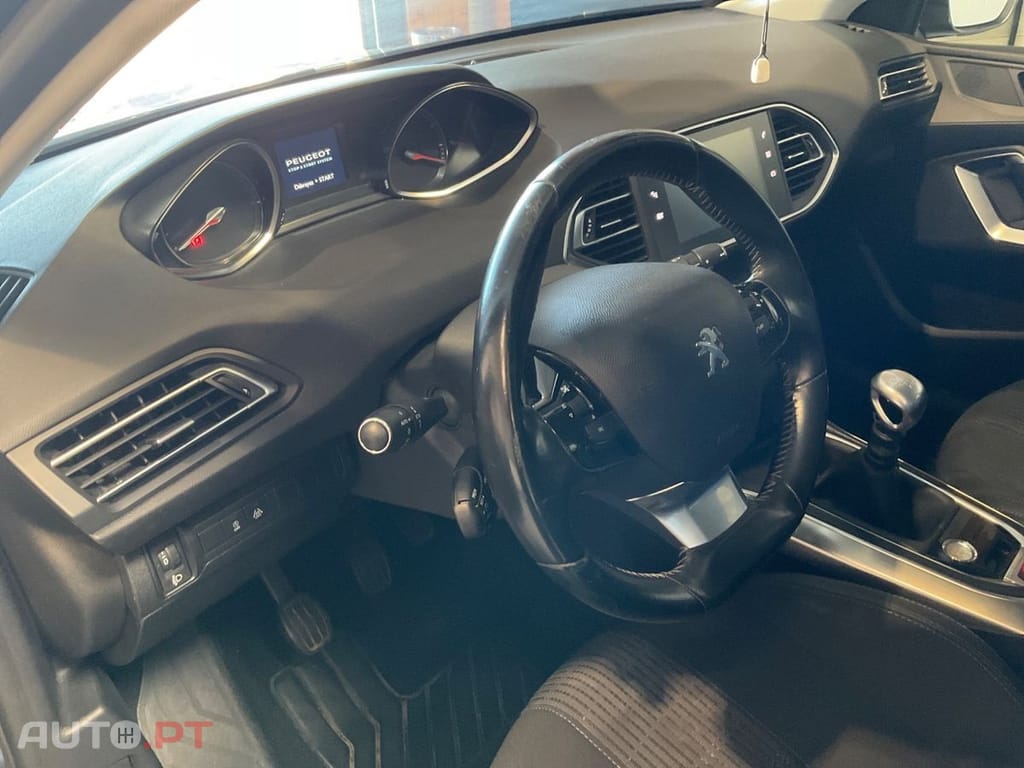 Peugeot 308 PureTech 110 Stop & Start Allure