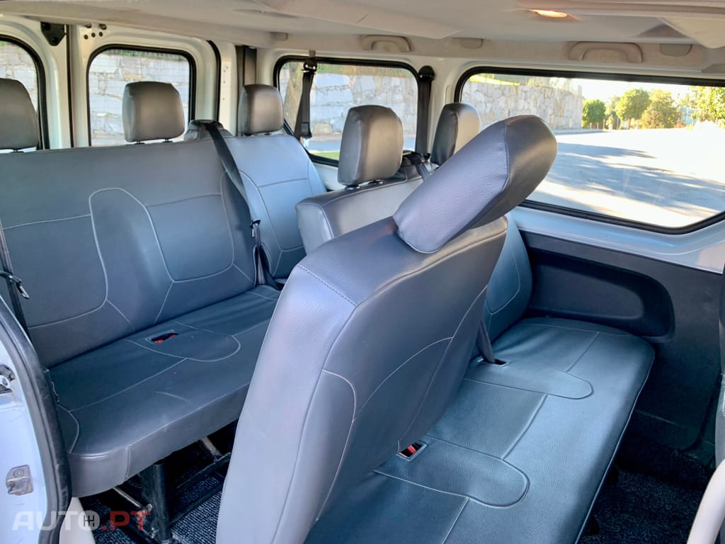 Renault Trafic 9 LUGARES