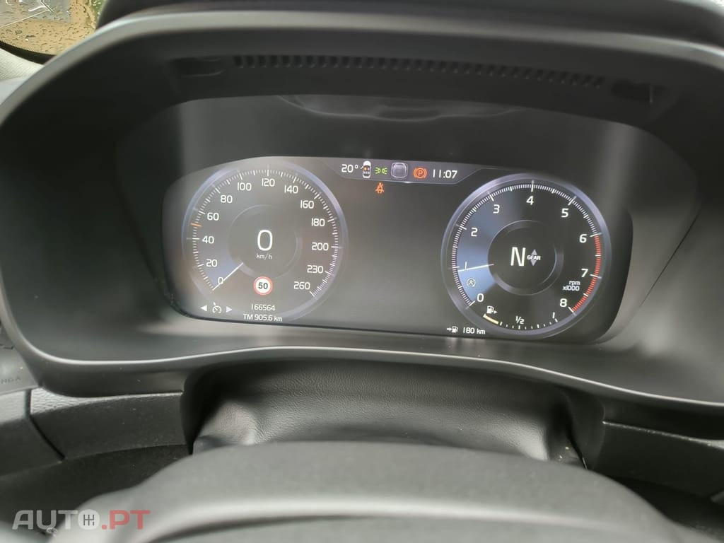 Volvo XC40 1.5 T2 Momentum Core