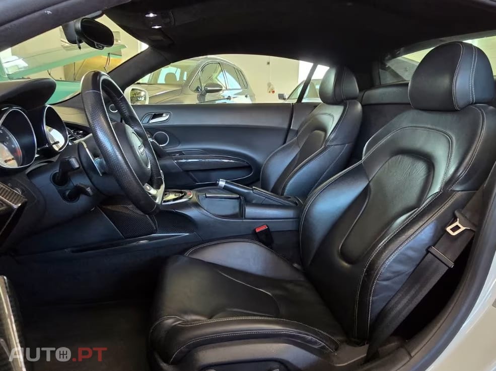Audi R8 4.2 FSI quattro R tronic