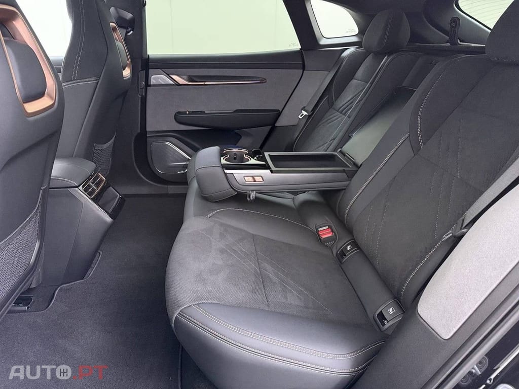 Zeekr 001 Performance AWD