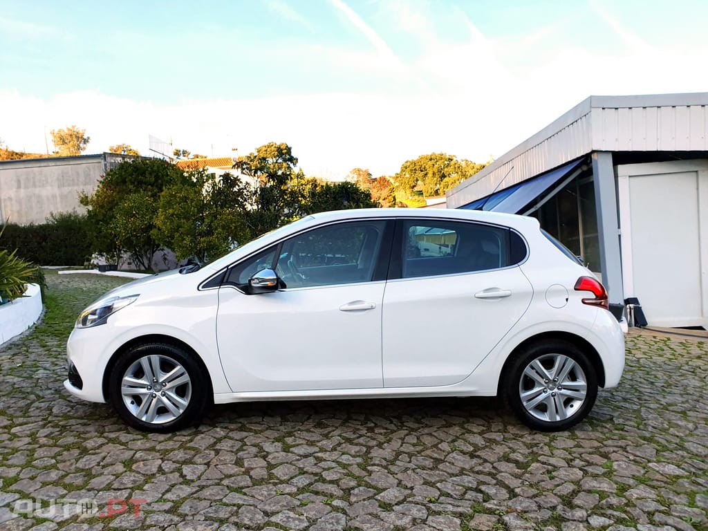 Peugeot 208 1.2 PureTech Allure