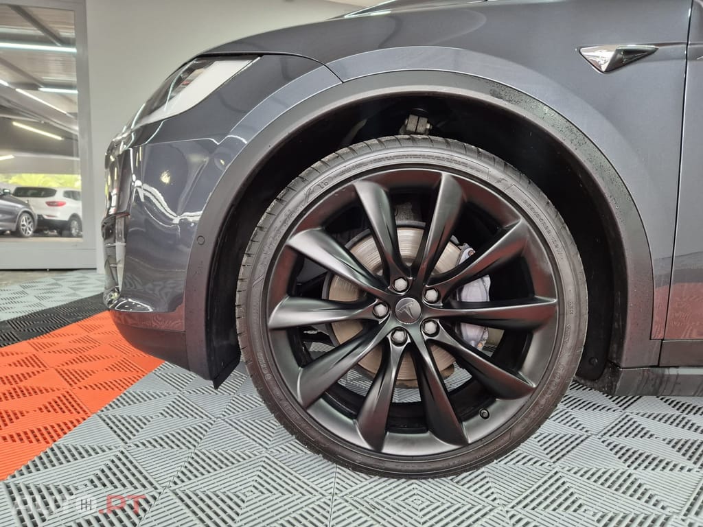 Tesla Model X 100 kWh Long Range AWD