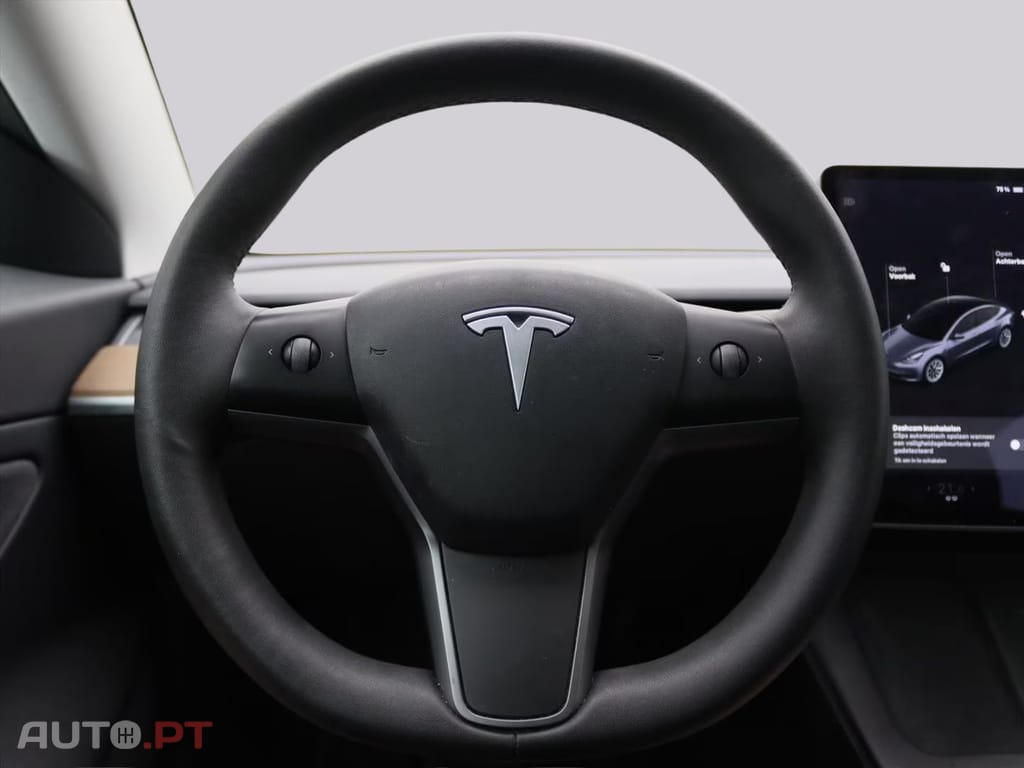 Tesla Model 3 Long-Range AWD I.V.A DEDUTÍVEL