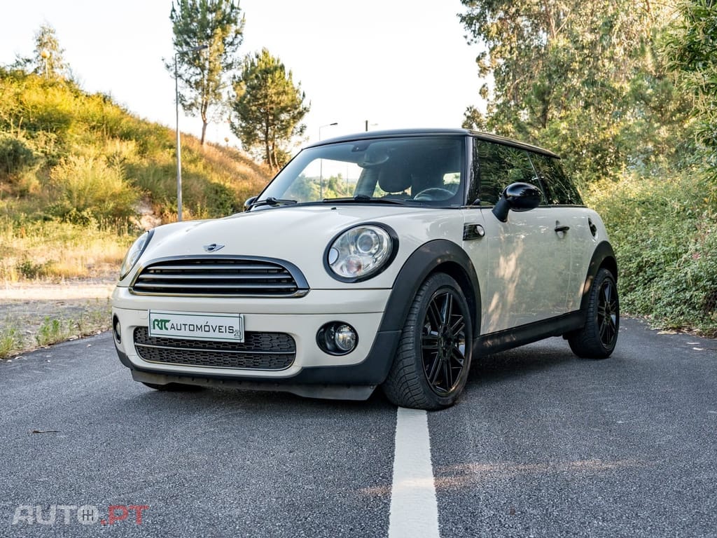MINI Cooper Cooper D