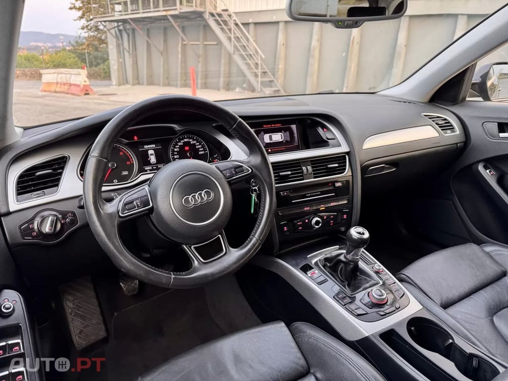 Audi A4 Avant 2.0 TDI S-line