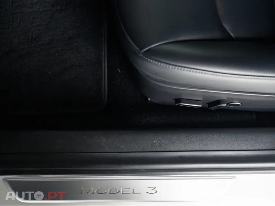 Tesla Model 3 Long Range AWD Dual Motor