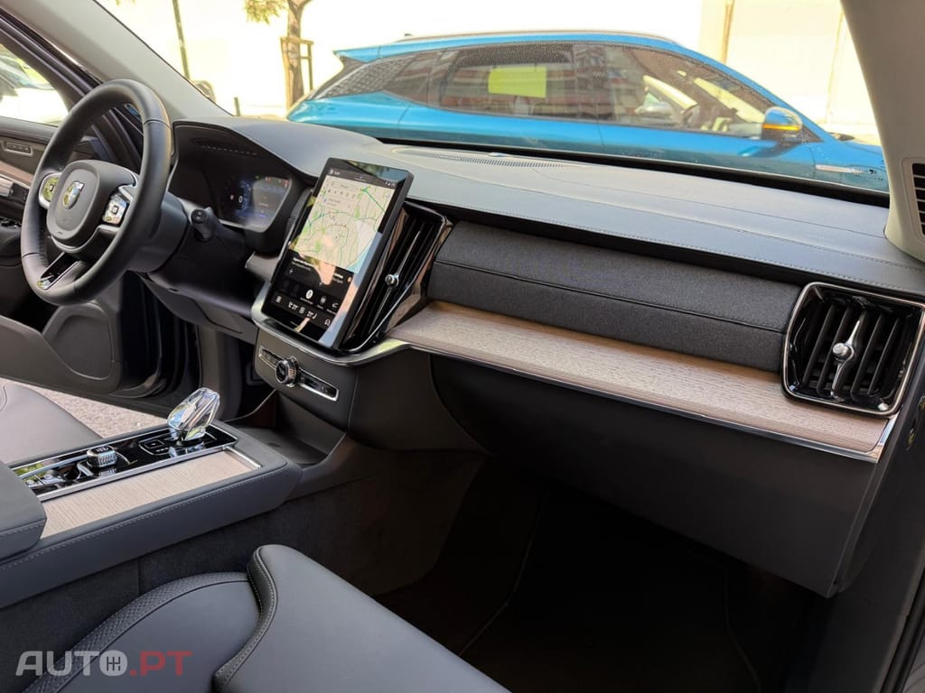 Volvo XC90 2.0 T8 PHEV Plus Bright AWD