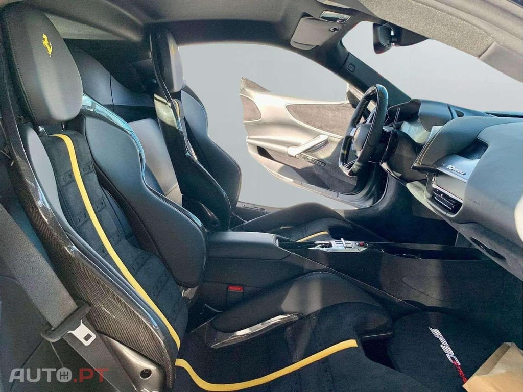 Ferrari SF90 Stradale Carbon/Lift/Racing