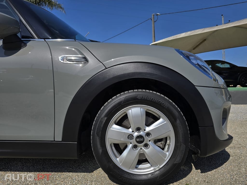 MINI Cooper ONE FIRST