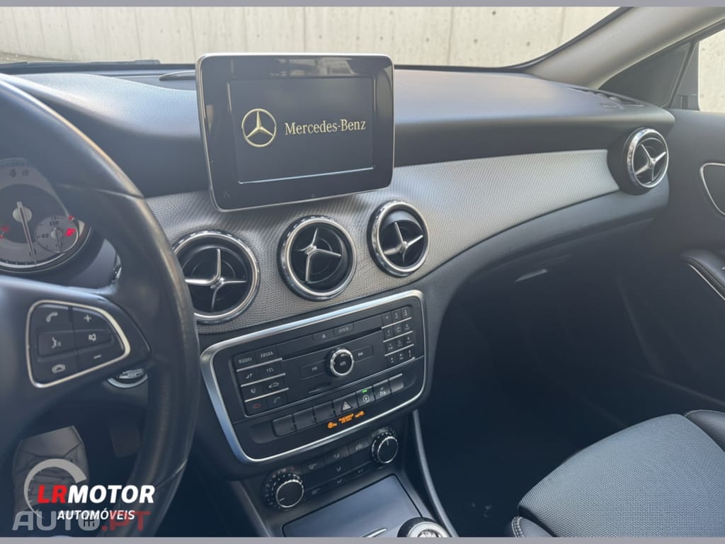 Mercedes-Benz GLA 180 d