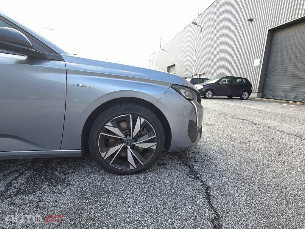 Peugeot 308 1.6 Hybrid Allure Pack e-EAT8