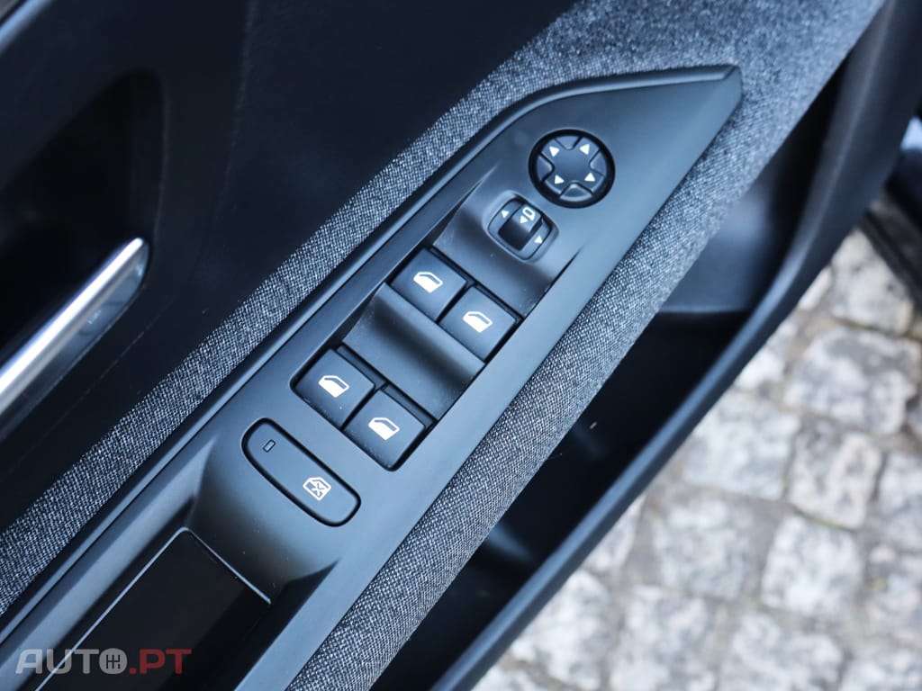 Peugeot 3008 1.5 BlueHDi Allure EAT8