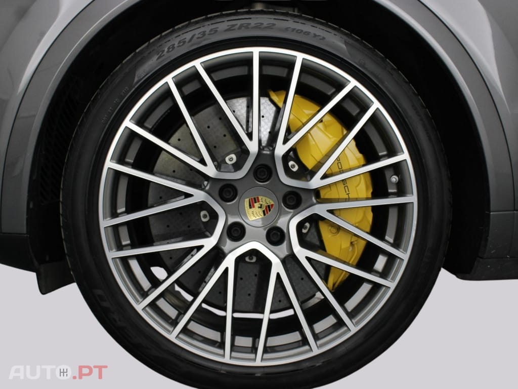 Porsche Cayenne TURBO S