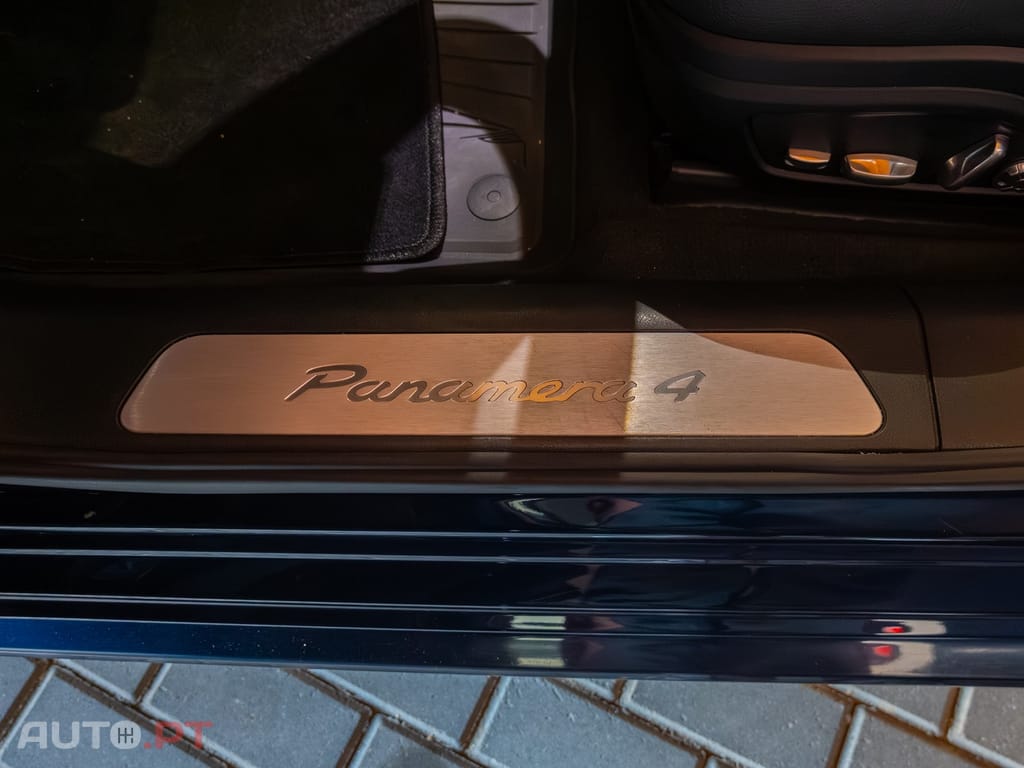 Porsche Panamera 4 Executive