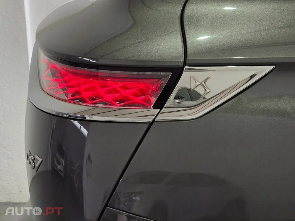 DS DS7 Crossback E-Tense Bastille+ EAT8