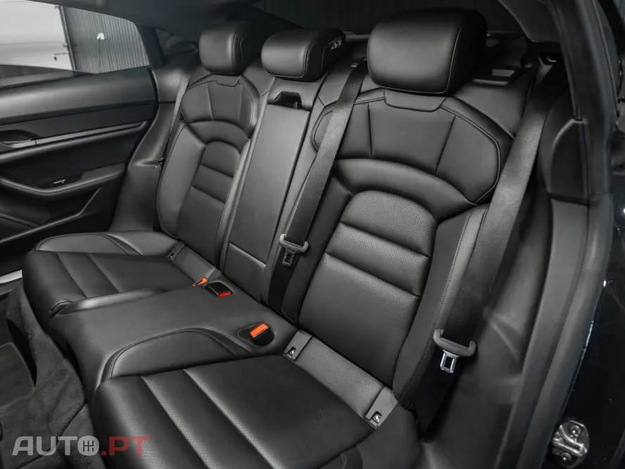 Porsche Taycan 4S