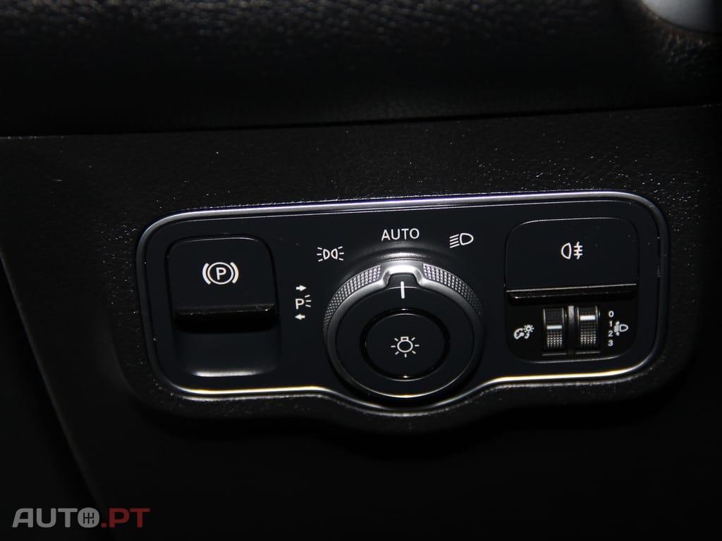 Mercedes-Benz GLB 180 d