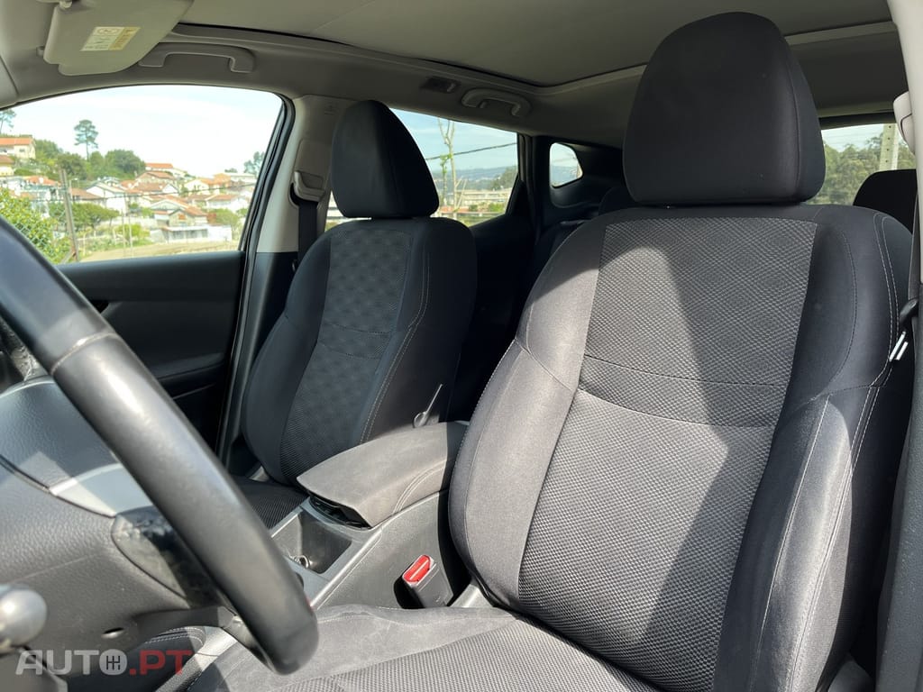 Nissan Qashqai 1.5 dCi N-Connecta 18 RS+PS