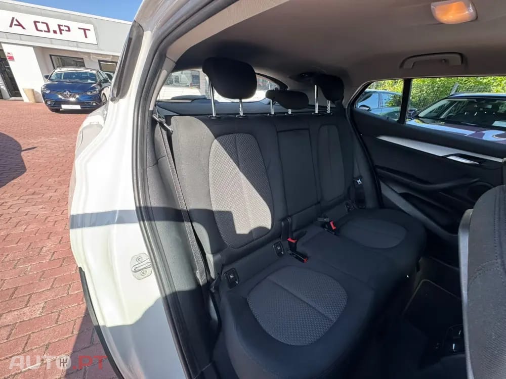 BMW X2 18 d sDrive Auto