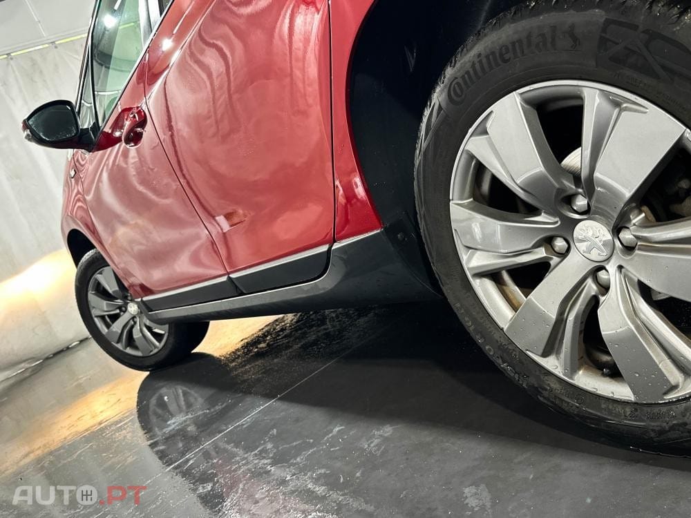 Peugeot 2008 1.2 PureTech Allure
