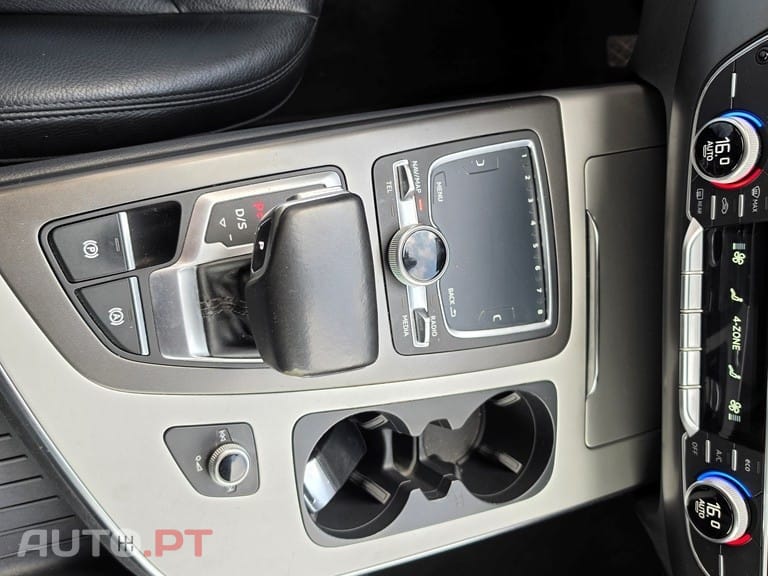 Audi Q7 3.0 TDi quattro S-line Tiptronic