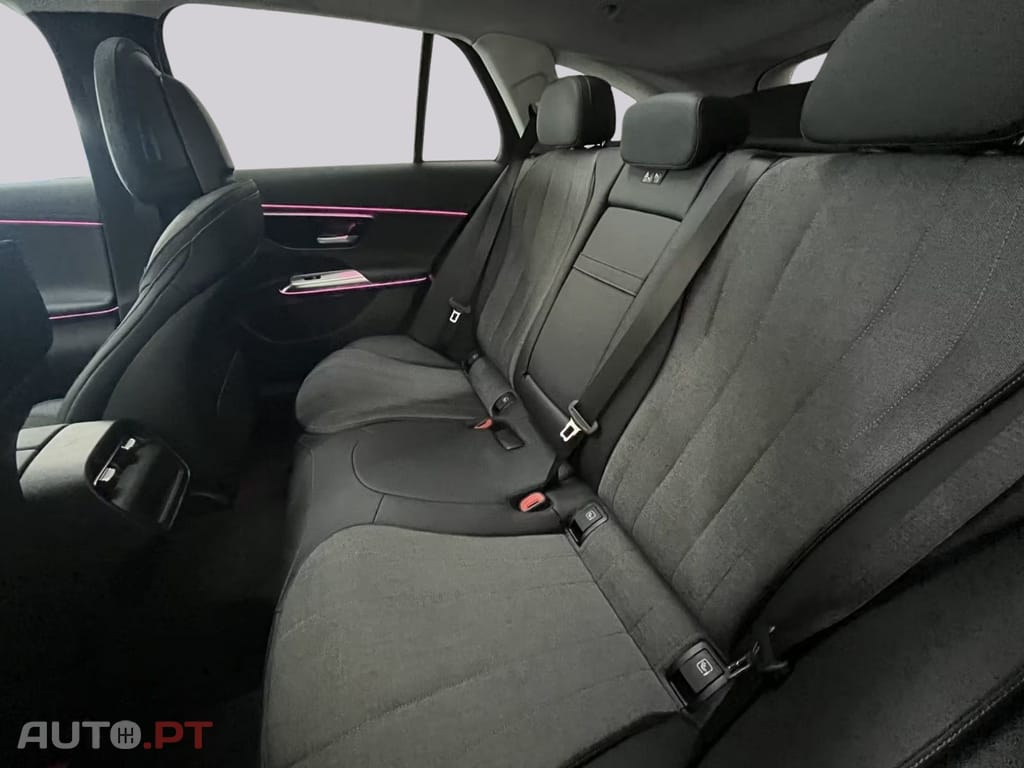 Mercedes-Benz E 300 I.V.A DEDUTIVEL T e 