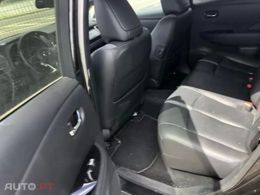 Nissan Leaf Tekna Two Tone+ProPilot Park