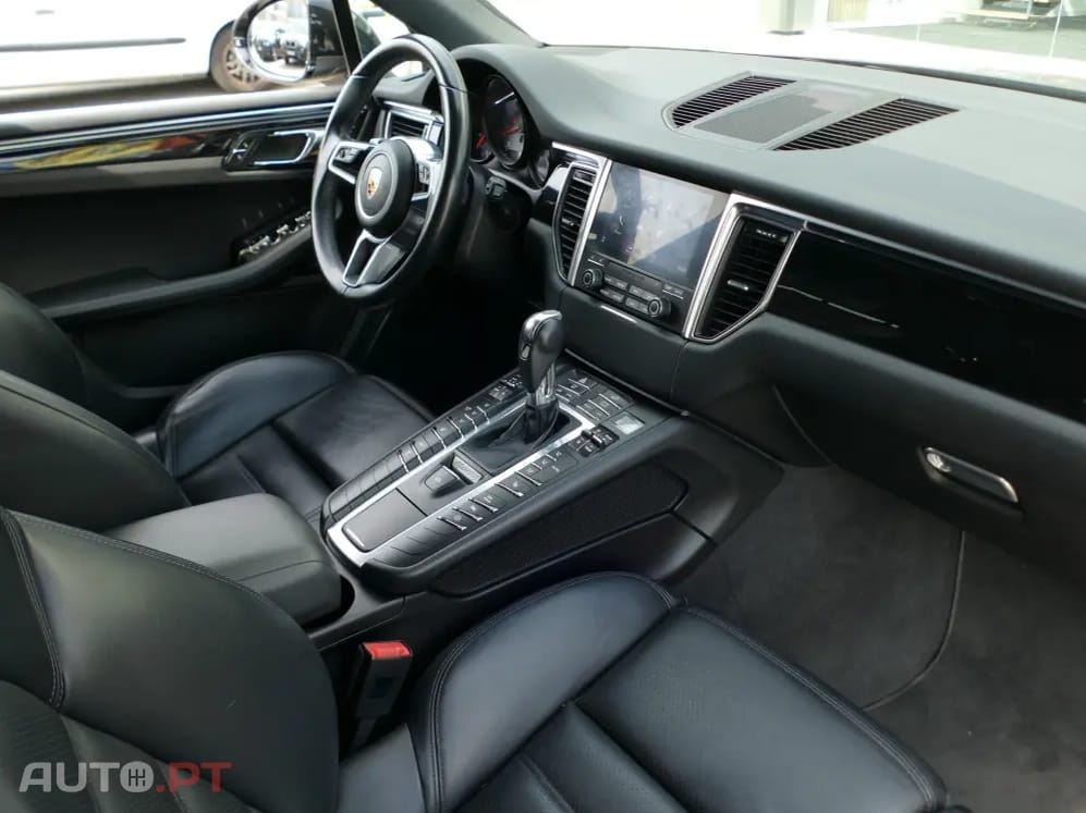 Porsche Macan S