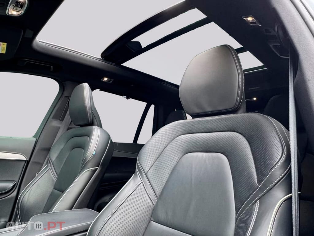 Volvo XC90 T8 R  I.V.A DEDUTIVEL