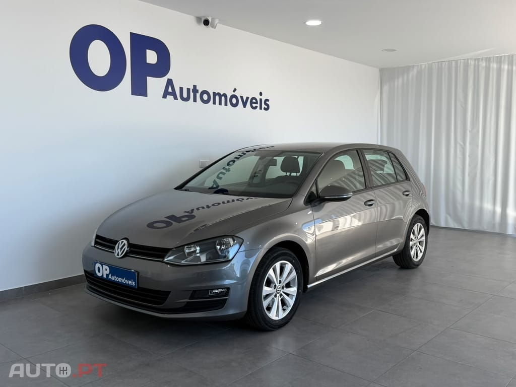 Volkswagen Golf 1.6 TDi Confortline DSG