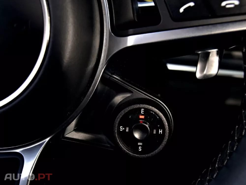 Porsche Panamera 4 E-Hybrid