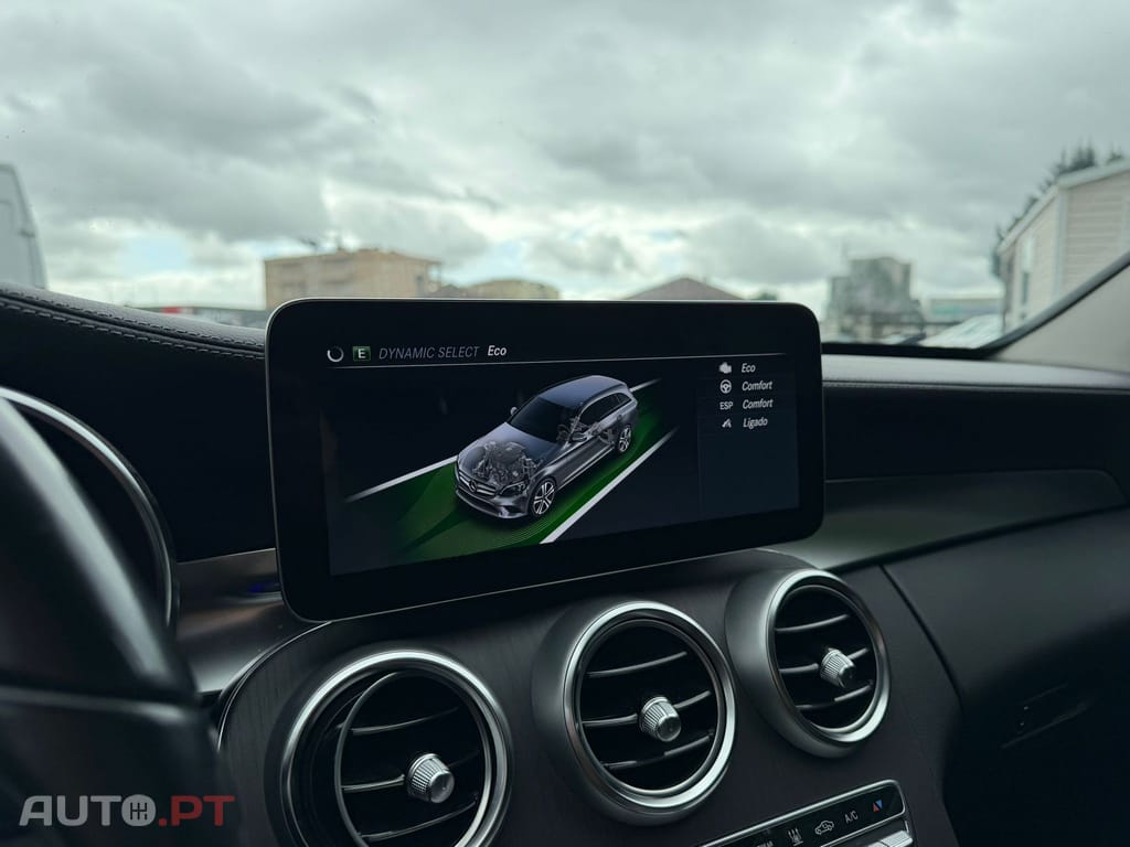 Mercedes-Benz C 300 de AMG Line