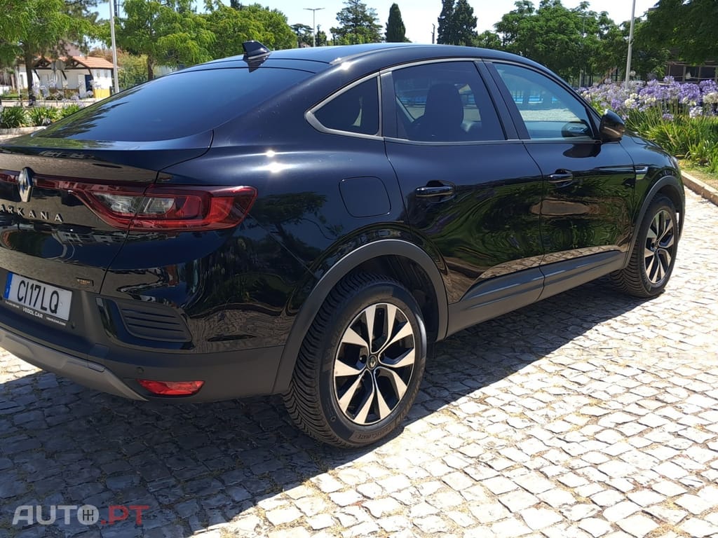Renault Arkana 1.6 E-Tech Business