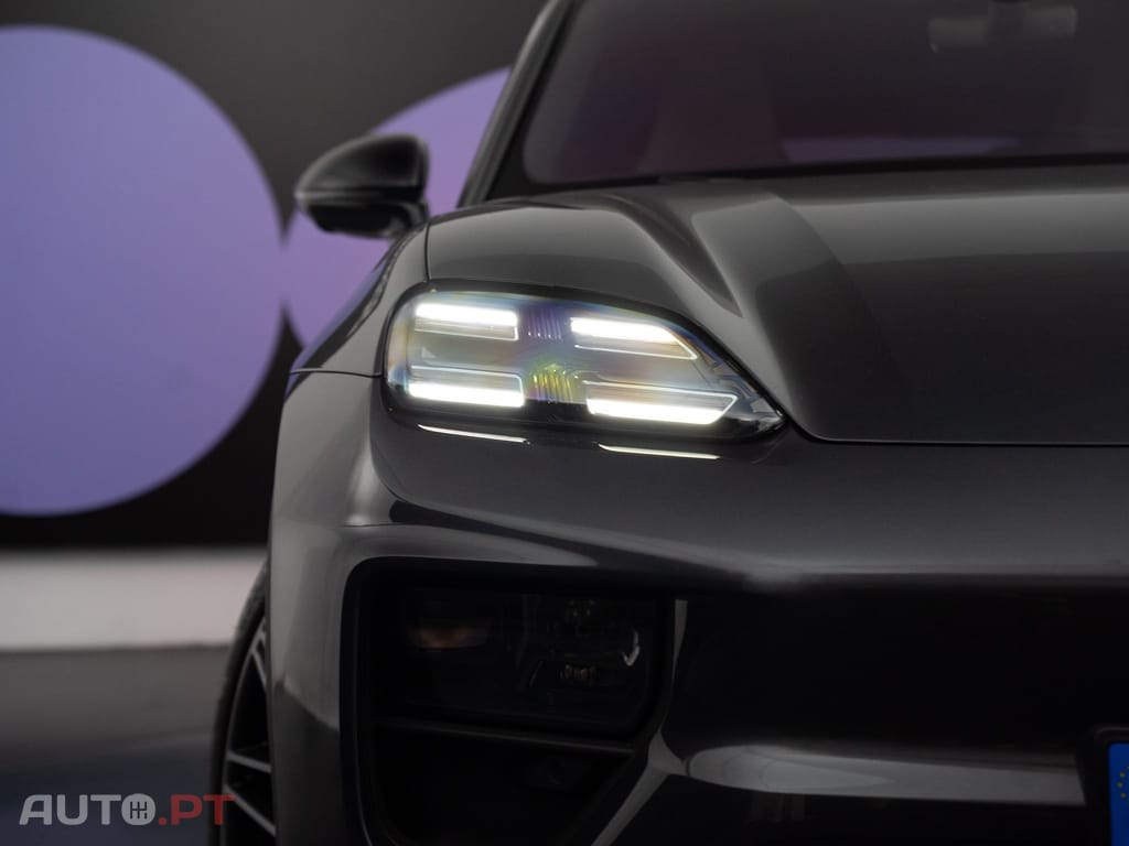 Porsche Macan Electric 4